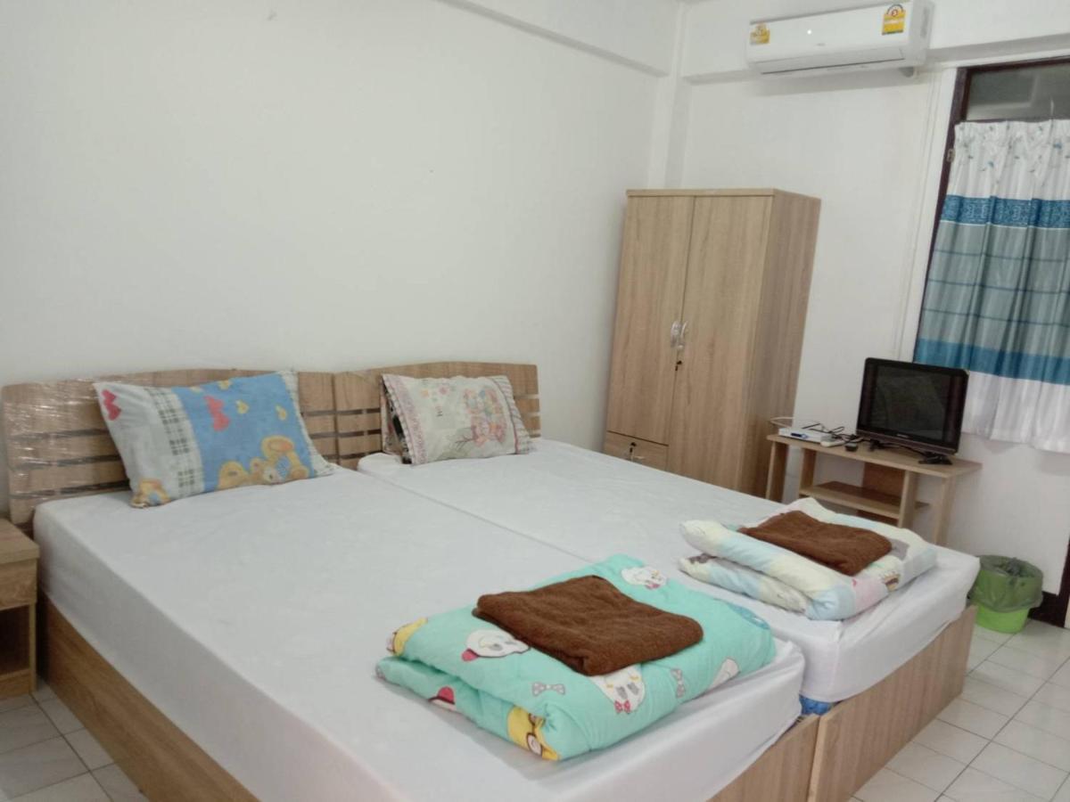 Natcha Place Thammasat Rangsit Bangkok Exterior foto