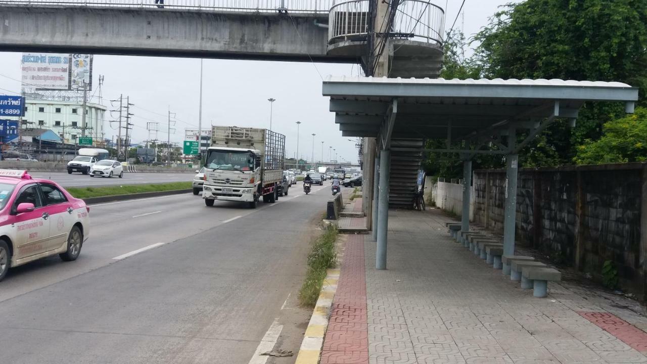 Natcha Place Thammasat Rangsit Bangkok Exterior foto